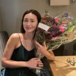 Kyoko Hasegawa Instagram - わたしがプロデュースしているEssbyが今月でローンチから3年経ちました。 まだ3年？もう3年？ いろいろな思いがありますが、これからもブランドが成長して、わたしの思いが少しでも多くの方に届くよう、精進して参ります。 皆さん、いつも応援してくださりありがとうございます❤️ Thank you always for your support ❤️ @essby_official