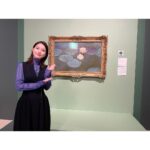 Kyoko Yoshine Instagram - 本日2月10日から大阪中之島美術館で 「モネ 連作の情景」が始まりました！ なんと今回12点の作品が増えて約70点の作品になっているんです...！ 開放的な気持ち良い空間に広がるモネの作品たち。 作品数が増えても変わらず100%モネです。 より一層濃く感じることができます✨ まだモネ展行っていない方はもちろん 上野に行った方も機会があれば是非行ってみてください。 心の底からおすすめします。 5月6日までやっていますので、 音声ガイドも合わせて楽しんでいただけたら嬉しいです。 よろしくお願いします！ 昨日は大阪に行って沢山取材をしていただいたり 生放送に出演させてもらったり... だったので動画を回してみたんだけれど 大作でスタッフTwitterには載せられないらしい......😭