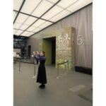 Kyoko Yoshine Instagram - 本日2月10日から大阪中之島美術館で 「モネ 連作の情景」が始まりました！ なんと今回12点の作品が増えて約70点の作品になっているんです...！ 開放的な気持ち良い空間に広がるモネの作品たち。 作品数が増えても変わらず100%モネです。 より一層濃く感じることができます✨ まだモネ展行っていない方はもちろん 上野に行った方も機会があれば是非行ってみてください。 心の底からおすすめします。 5月6日までやっていますので、 音声ガイドも合わせて楽しんでいただけたら嬉しいです。 よろしくお願いします！ 昨日は大阪に行って沢山取材をしていただいたり 生放送に出演させてもらったり... だったので動画を回してみたんだけれど 大作でスタッフTwitterには載せられないらしい......😭
