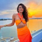 Kyra Santoro Instagram - Otro atardecer ❤️🧡💛💖