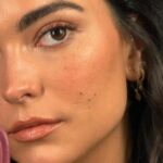 Kyra Santoro Instagram - Too close to my face?? 🤪🤳🏽