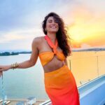 Kyra Santoro Instagram - Otro atardecer ❤️🧡💛💖