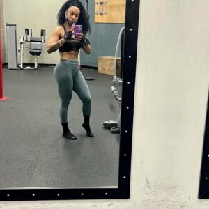 La Love The Boss Instagram - If Your Up Comment “YES” 😌
P.S New Fitness App Coming Soon 📲