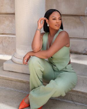 LaToya Forever Instagram - A very blessed girl. 

#ootn #outfitinspo #outfitlove #outfitideas #blackdress #revolveme #fashioninspo #explorepage #luxurystyle #minimalstyle #styleinspiration #stylefashion #stylegram #instastyle #stylemepretty #momof4