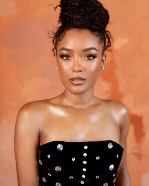 LaToya Tonodeo Instagram - Everybody wanted to know what I would do if I didn’t win…I guess we’ll never know 🏆🏆

Photographer. @mr_dadams 
Stylist. @treneztheceo 
Makeup. @muaalexx 
Hairstylist. @alexander_armand
Braids. @tropixbraids 
Brows. @browsbynikki 
The Look: Sergio Hudson Collection 7