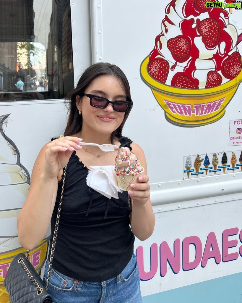 Landry Bender Instagram - 🍦🍦🍦