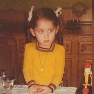 Lara Fabian Instagram - Gardons notre âme d’enfant encore et pour toujours … le meilleur est à nos portes 🎶