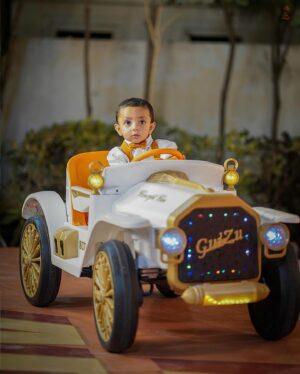Lasya Manjunath Instagram - Happiest birthday Munnu Beta 🧡🤗🧿🧿🧿🧿
Mumma papa Loves you so much 😘🥰

Decor: @4ever_eventz 
Photography: @momentmakersphotography 
Cake : @cakesnhugs 
MUA : @vinusha_makeoverartistry 
Outfits: @pari.designers_ 
Jewellery: @fashioncurvee