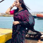 Lasya Manjunath Instagram - 🖤🩷 Saree : @pari.designers_