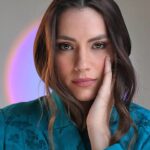 Laura Chimaras Instagram - 🖤