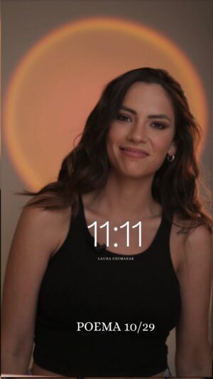 Laura Chimaras Instagram - El reloj marca las 11:11 🕰️

POEMA 10/29 ✍🏻🎶

#poemacorto #poemadeamor #poesía #poesíaenespañol #poetry #poetrycommunity #poet #poetisa #chimaraslaura