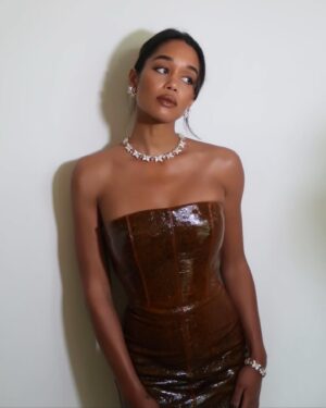 Laura Harrier Instagram - thank you @tiffanyandco for such a beautiful night 🩵 #tiffanybluebook #tiffanyhighjewelry