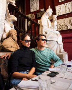 Laura Neiva Instagram - Mais um dia zoando com meus amigos ❤️🇮🇹 📸 @guilhermeerrocha