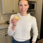 Laura Prepon Instagram - Remember my prep-ahead pear jam? This week I re-imagine it into a gluten free hand pie! So yummy for kids, or adults.😋🍐🥧 #GetYourPrepOn #PrepOn