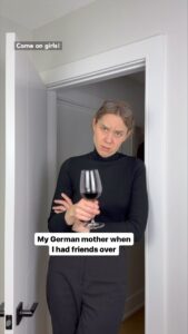 Laura Ramoso Instagram - Just don’t start painting your nails inside the house… . . . . #germany #german #germanmom #germany🇩🇪 #germanmother #mom #mama #germanmeme #deutsch #deutschland #meinemutter #sleepover #sleepovers #sleepoverparty #sleepingover #sleepoverfun #parentmemes #motherdaughter #motherdaughterlove #pov #discover #satire #eltern #bestfriends #middleschool