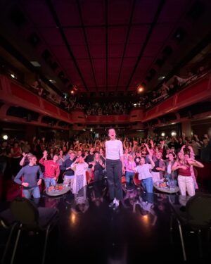 Laura Ramoso Instagram - It’s over 😭🥲 2 months, 20 cities, 13 countries, and 26 SOLD OUT shows. Close to 15,000 of you (!!) saw Sit Up Straight on my first ever international tour and I’m having a hard time even typing that out. This is the coolest thing that’s ever happened to me and I will never forget this experience for as long as I live. For everyone who came and clapped and laughed and showed UP, I thank you and love you from the bottom of my soft, tender heart. All I wanna do is entertain and you’re the reason I am able to live this dream. We legitimately had the time.of.our.lives gallivanting around Australia, New Zealand, Europe, and the UK this spring. The TIME !!! of our LIVES!!!!! I’m due for some rest, but I’m already looking forward to seeing you on the next one. I won’t be long, promise! 🌸💕 

Too many to pick from so photos are from first show in Melbourne and last show in Berlin and some people I love very much in between.
