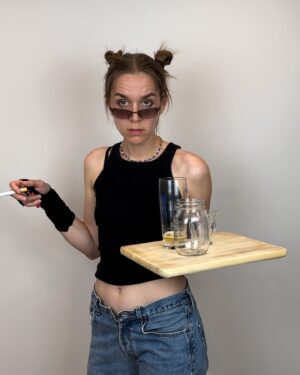 Laura Ramoso Instagram - Your Berlin server…new character coming end of this week!! 🇩🇪🕷️👽 ready to feel the most uncööl you have ever felt in your entire life?? #börlin