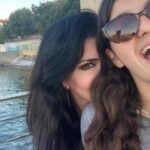 Laura Torrisi Instagram - Foto no sense!!! 😎 Come le chiami tu 💓 #loveyoutothemoonandback