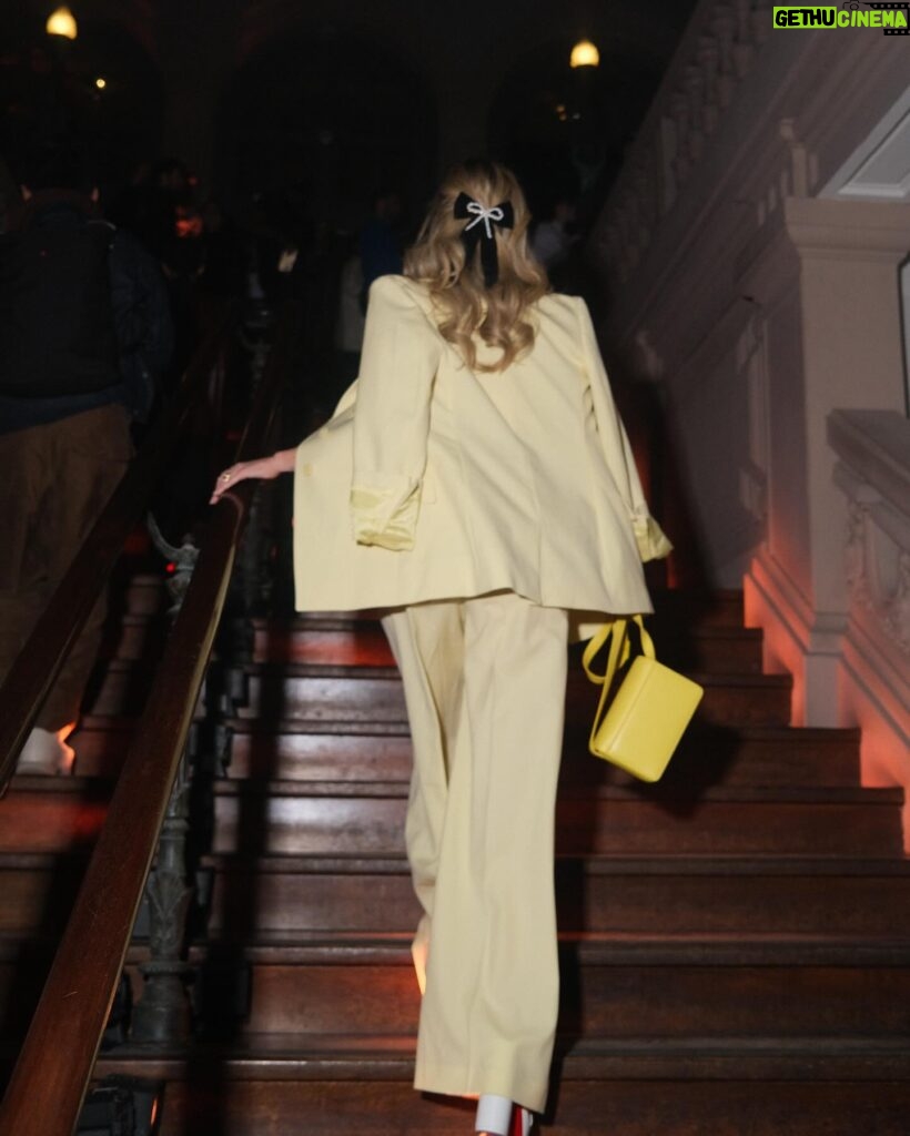 Laura Whitmore Instagram - In suit of sunshine @stellamccartney ☀️ Party shoes @louboutinworld Handmade bow @joepickeringtaylor Pure ‘class’ chain @margaret0connor Second last shot definitely telling Christian my best dad joke! LW X PFW