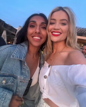 Laura Whitmore Instagram - Thank you @intelligentchange so much for having me! Lots of big conversations on tough subject matters that often we shy away from. So lovely meeting so many great thinkers in such a gorgeous setting. We taught, we learned, we shared, we argued… and by god we danced! Thanks @alexikonn and @celineherw #intelligentchangesummit