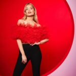 Laura Whitmore Instagram - Blown away by all the support you’ve given us on @comicrelief The encouraging words during the challenge and then all the donations that have poured in! I’m gobsmacked by the kindness. THANK YOU! Such a fun night up in Manchester with the gang. Scroll across to the last pic for the official album cover for the Ice Girls!!!