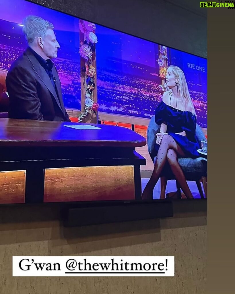Laura Whitmore Instagram - The perfect gúna for @latelaterte Earrings @simonerocha_ Dress @simonerocha_ x @theoutnet Shoes @louboutinworld Tights @wolford Styling @ingridhoey assisted by Freya Make up @cloochy using @chanelofficial Hair @cashmandjmc #whatwhitmorewore