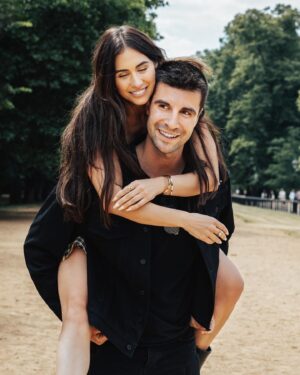 Lauren Gottlieb Instagram - Happier with you 😍💓

#happy #couple #instaofficial #inlove #bae #goals #london #laurengottlieb #newinflux

📸 @ziebellphotography