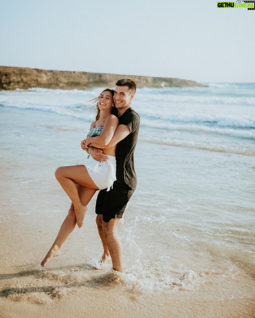 Lauren Gottlieb Instagram - Last 📸 dump from Aruba! 🏝️💖 How will we top this holiday @newinflux, my fiancé 🥰😘 I Love You!!! Aruba really is such a beautiful place! If you’re planning to go let me know and I’ll fill you in on all the best spots! Thank you @carlosdelgadx for these photos 🫶🏼 #aruba #holiday #beach #vacation #engaged #happylife