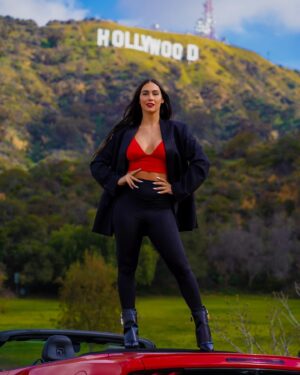Lauren Gottlieb Instagram - SPECIAL NEWS!!! 🔥 I’m performing on ‘Naatu Naatu’ at the OSCARS!!!!!! I’m beyond excited to perform on the most prestigious stage in the world. Wish me luck!!! 🙏🏽💕💕💕 

📸 @justin.corbo ♥️

#95thacademyawards #academyawards #oscars #theoscars #naatunaatu #tollywood #hollywood #india #dance #laurengottlieb