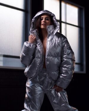 Lauren Gottlieb Instagram - I love you to the moon and back 😘🌙

📸 @anton.usikov.dp 🙌🏼

#laurengottlieb #fashion #shoot #model #dancer #reel #reelsinstagram #reelitfeelit #explore #explorepage #rabbit