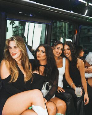 Lauren Kettering Instagram - waited for this moment my whole life 🩶🐝 thank you for making this possible <3 @clubllondon