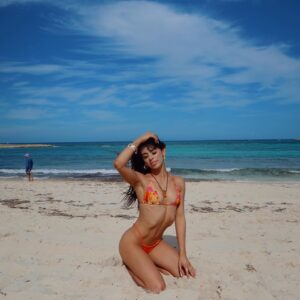 Lauren Kettering Instagram - 🧜‍♀️ 🫧