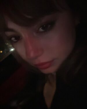 Lauren Lindsey Donzis Instagram - happy national women’s day to me. #selfies #lovemywomen #allyouotherwomenarecooltoo
