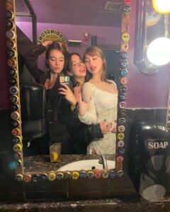 Lauren Lindsey Donzis Instagram - a night on the town !!