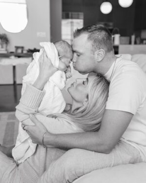 Lauren Luthringshausen Instagram - one month with our girl 🫶🏼🫒🥹
photography: @gabbysaywhatt