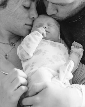 Lauren Luthringshausen Instagram - September 6th, 2023 Olive Kay was born 🫒💕 I couldn’t love two people more, we are in heaven 🙏🏼