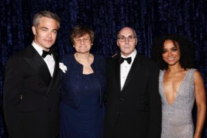 Lauren Ridloff Instagram - It was such an honor to be invited among my fellow creatives as a presenter at the 2023 Breakthrough Prize Ceremony to recognize and celebrate a group of brilliant established and emerging scientists. The fact that we were able to gather together for this celebration was in large part due to the work of Katalin Karikó and Drew Weissman! #breakthroughprize