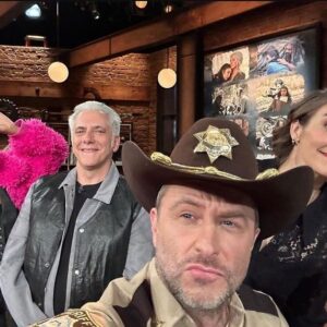 Lauren Ridloff Instagram - Happy 🎃👻💀🧙🏽‍♀️🧟‍♀️ 
📸 from @hardwick