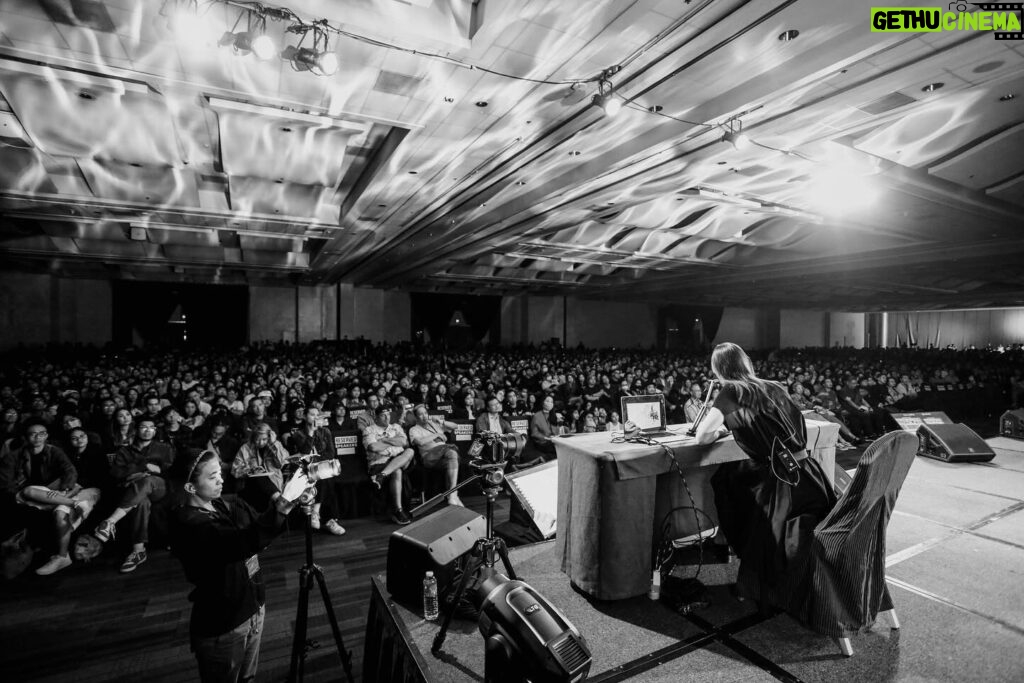Lauren Tsai Instagram - Last Saturday in Manila, I had the opportunity to give my first public talk and perform a live drawing in front of an audience of 5000. Wow. It’s been a surreal journey from drawing in my room, to sharing it online, to getting to sketch live on such a stage. Thank you to everyone who attended for your warmth and for sharing this time with me. I loved meeting you all in person. I hope we can do it again. 🖤