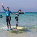 Laury Thilleman Instagram - Merci d’avoir fait battre mon cœur si fort hier 🩵🏄‍♂️ Avoir une passion c’est fantastique mais pouvoir la transmettre c’est encore plus magique ✨ Merci @handi__surf @surfing_abers d’avoir rendu cela possible à toutes les personnes en situations de handicap 🙌🏼 Vous m’avez tous littéralement scotché par votre force et détermination 🥹 vivement les prochaines 🌊 Merci @sebastiendelaunayphotographie d’avoir immortalisé ces souvenirs 📷
