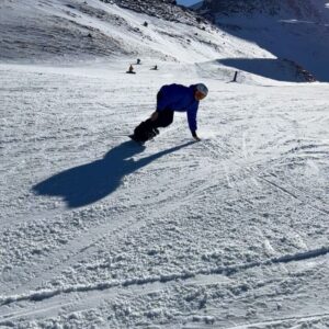 Laury Thilleman Instagram - concentré de bonheur ⛷️☀️ 
merci l’Andorre c’était magique

*Invitation
