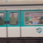 Laury Thilleman Instagram - Maman, je suis dans le métro 🚇 😲 Love à toute la team @melvitaofficial pour toute la force déployée pour cette campagne, cette gamme incroyable, sa compo fabuleuse et désormais rechargeable 🌱✨♻️ *Collaboration commerciale