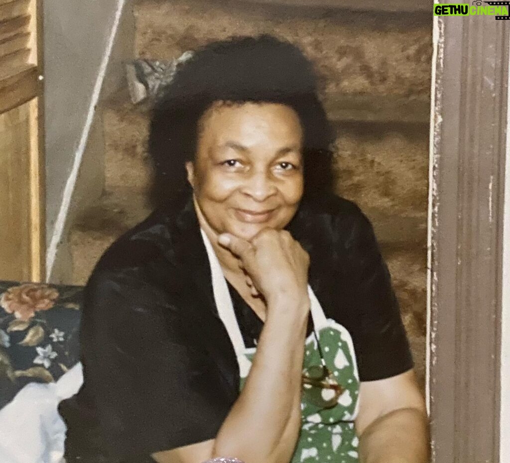 Lauryn Hill Instagram - My grandmother’s birthday was/is today. My grandparents had 13 children together. I’m extremely grateful to have come into the world through them. I love and cherish the wealth of memories I have of my grandmother and grandfather. Love IS wealth! ♥️♥️♥️💐💐💐💎💎💎 #family #lovemyfamily #forevergrateful