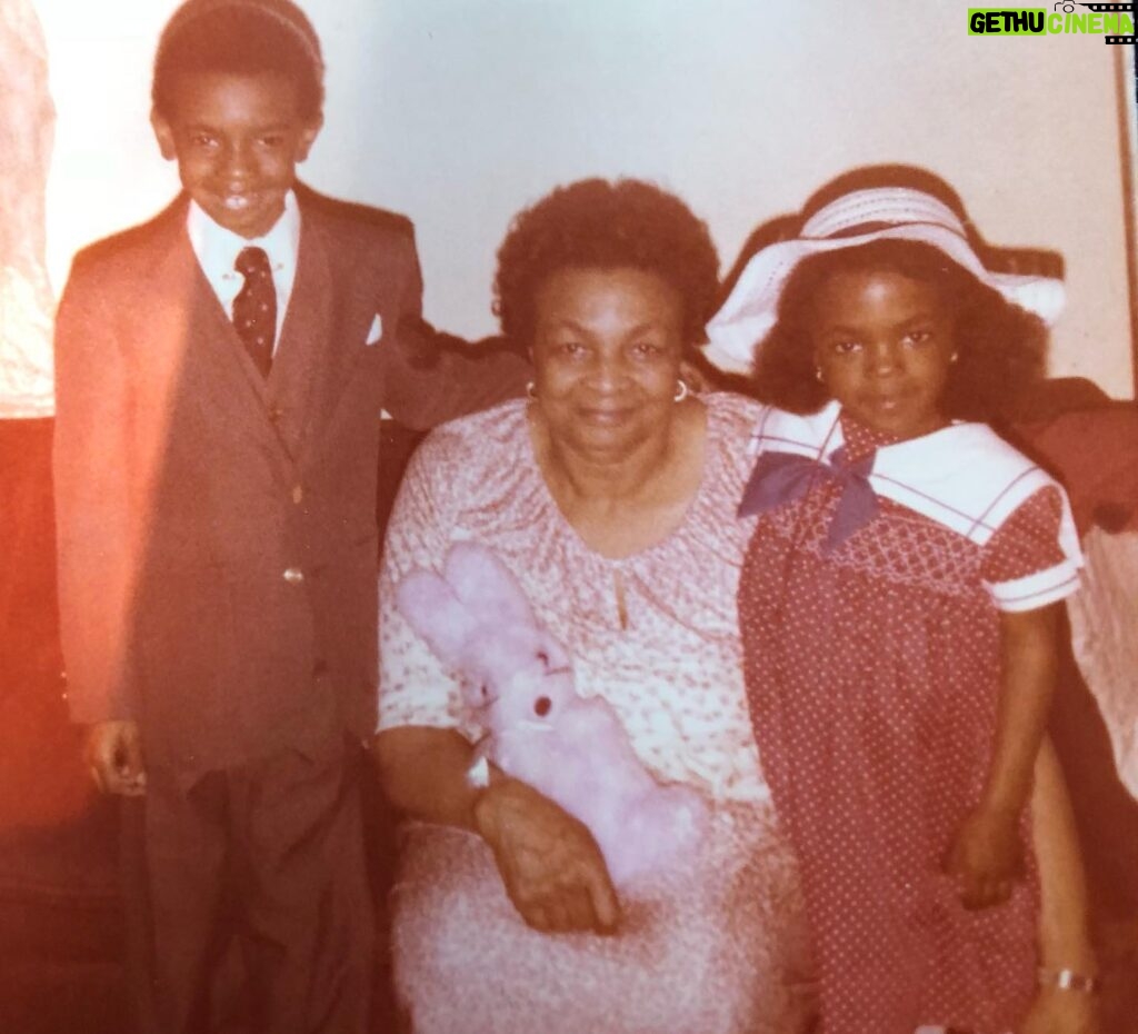 Lauryn Hill Instagram - My grandmother’s birthday was/is today. My grandparents had 13 children together. I’m extremely grateful to have come into the world through them. I love and cherish the wealth of memories I have of my grandmother and grandfather. Love IS wealth! ♥️♥️♥️💐💐💐💎💎💎 #family #lovemyfamily #forevergrateful