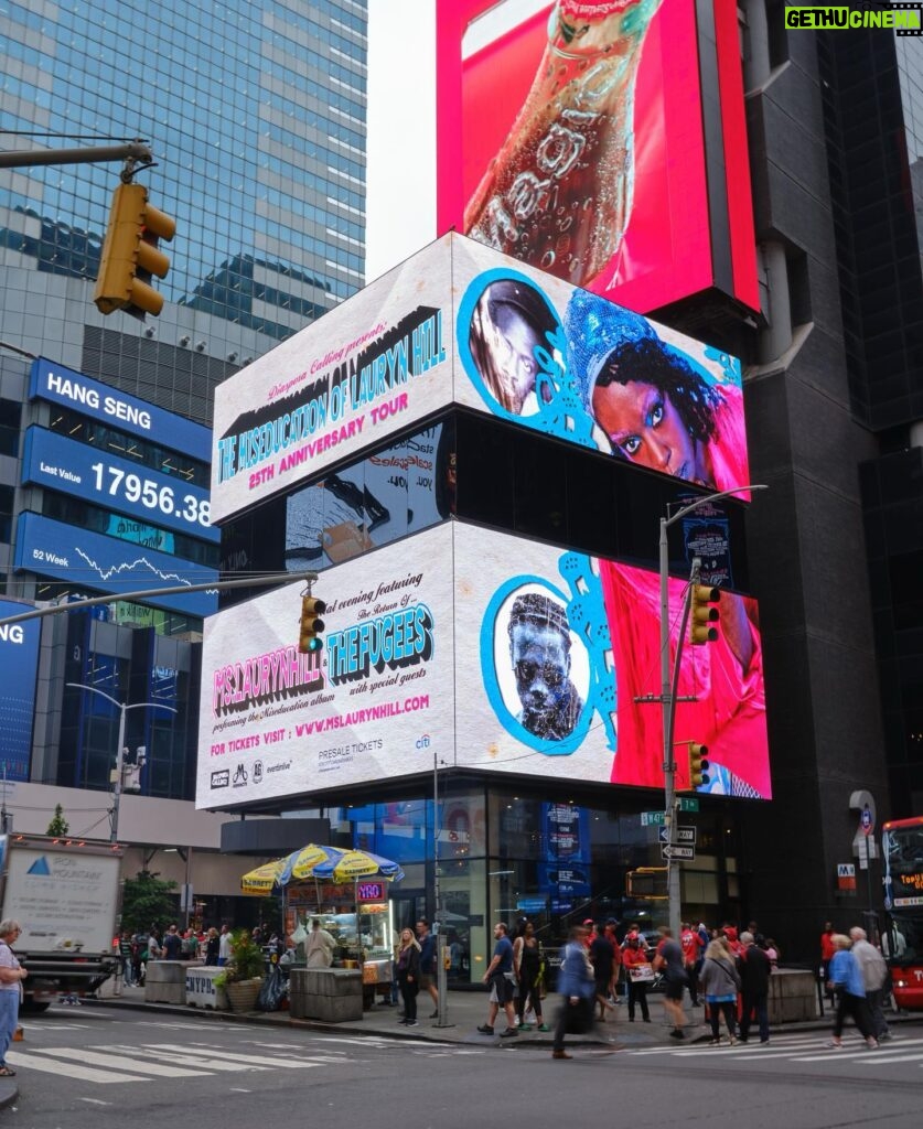 Lauryn Hill Instagram - I remember driving into the city to see the original Miseducation of LH album’s billboard in Time’s Square❗️ As my mother would say… ‘time flee-eth!’ 🤭⏳ 🕰️ ✈️ #mised25