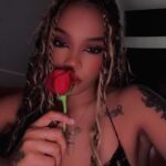 Lauryn McClain Instagram – happy late “stay out of my dms” day❤️🌹💌🥂