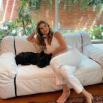 Lavínia Vlasak Instagram - Um #Tbt com Bolt, só porque meu cão é um gato! Quer dizer: lindo 😜❤️