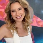 Lavínia Vlasak Instagram - Diva não se maquia, realça a beleza. Vamos divar? 🤪❤️