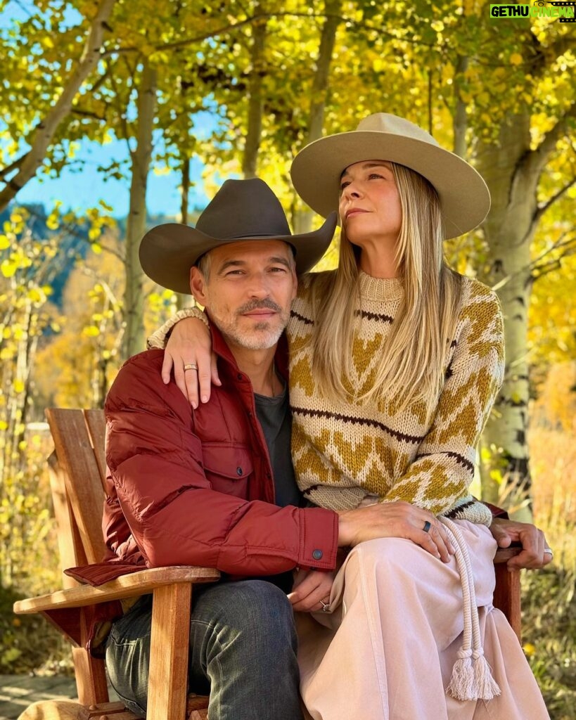 LeAnn Rimes Instagram - montana magic 🍂 outfit @thisisthegreat_