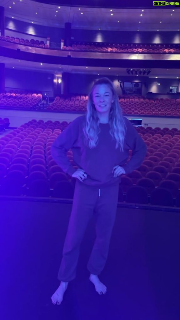 LeAnn Rimes Instagram - well, we tried, but not all of us passed… keep the challenges coming ✨ #nokneebend #jumpchallenge #jumparound #backstage #fun #thestorysofartour #behindthescenes #challenge